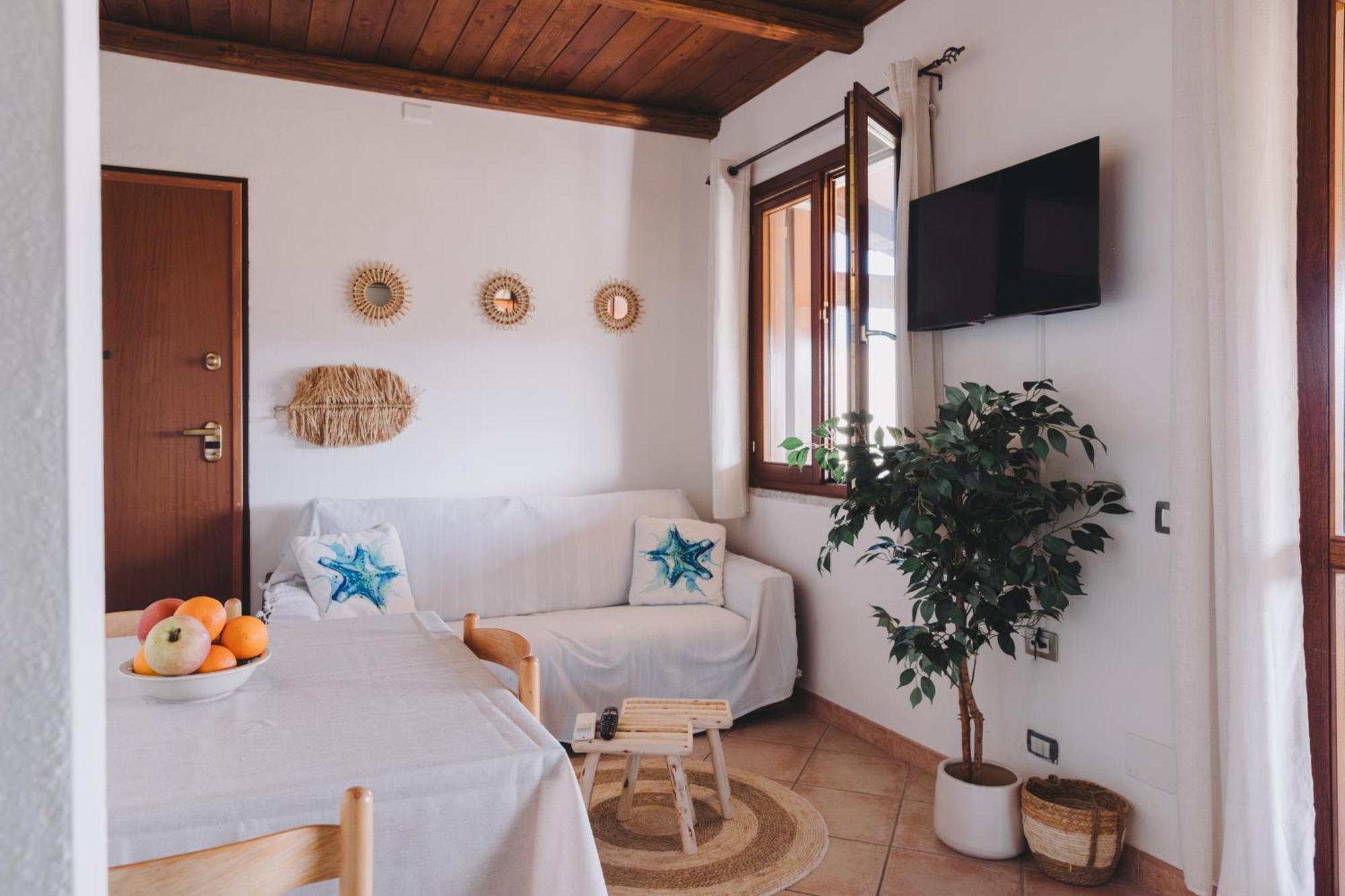Cactus Mare Apartment Golfo Aranci Extérieur photo