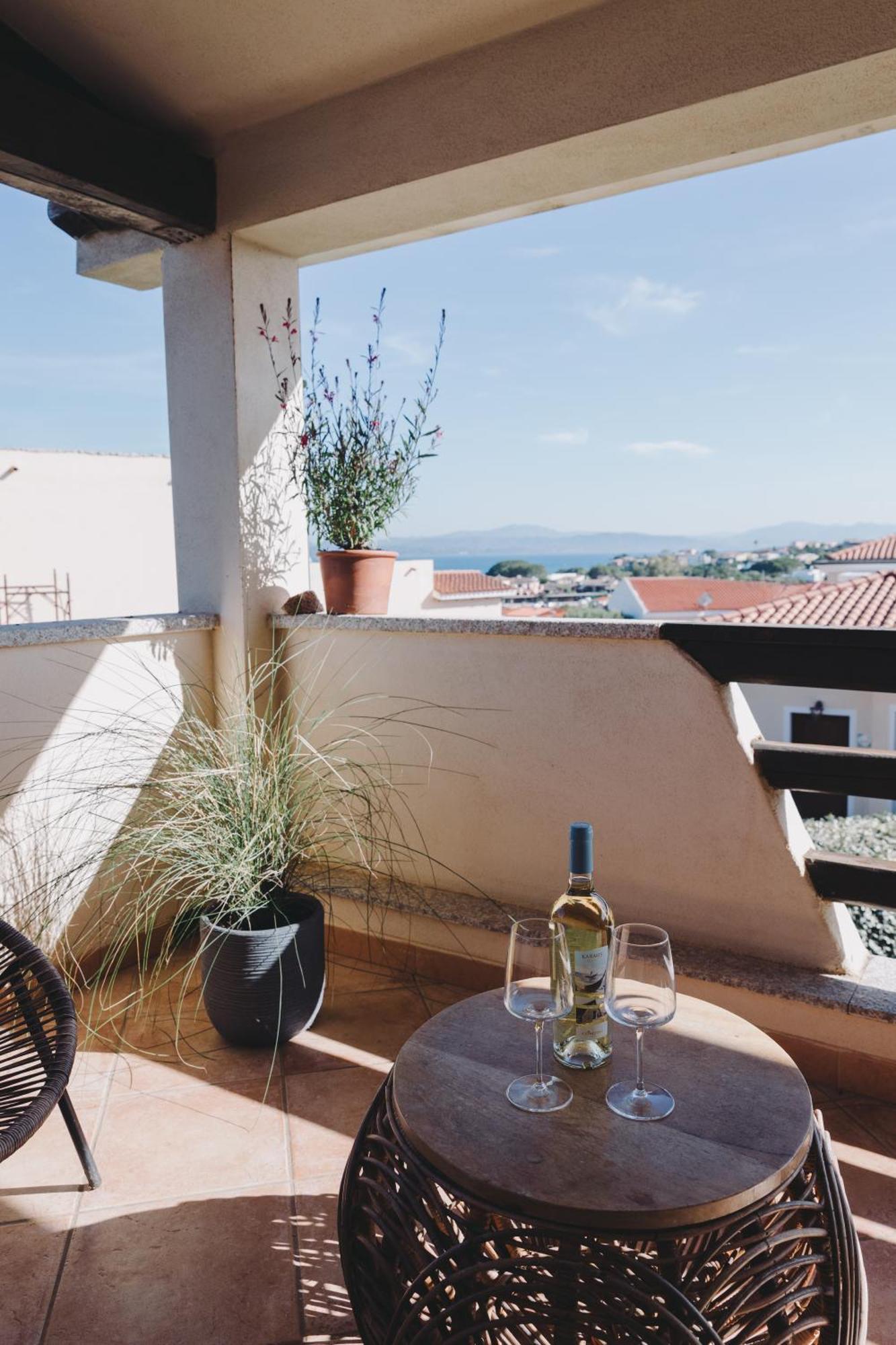 Cactus Mare Apartment Golfo Aranci Extérieur photo